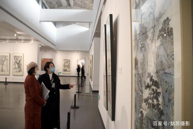 承办的"江左风华——长三角青年中国画作品邀请展"在苏州高新区国画院